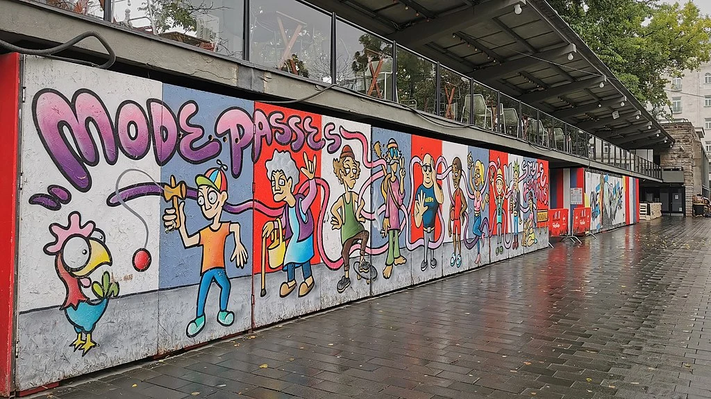 Budapest Street Art: Murals, Hidden Gems & Where to Find Them