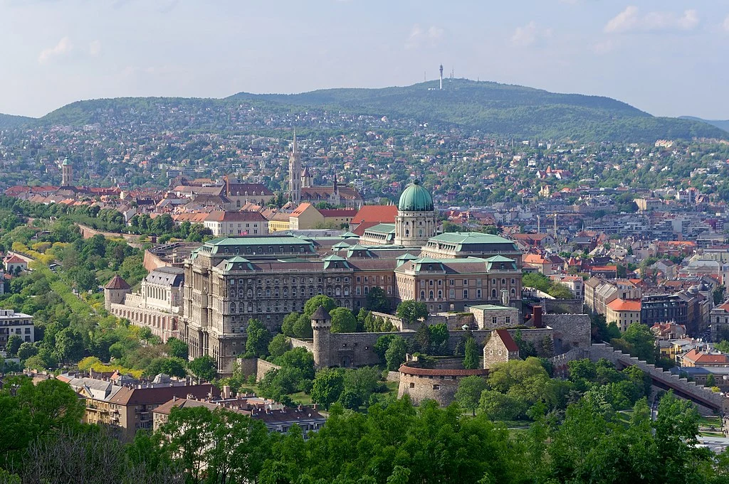 10 Hidden Secrets of Budapest Castle District: Stunning Sights to See in 2025